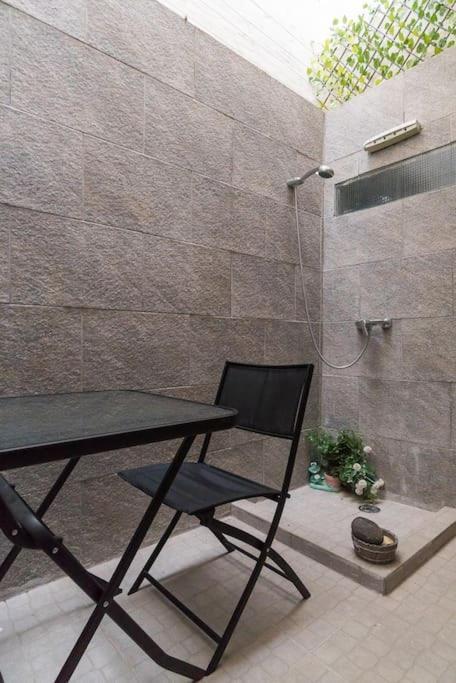 New!! 1 Bedroom Center - R. Freiras